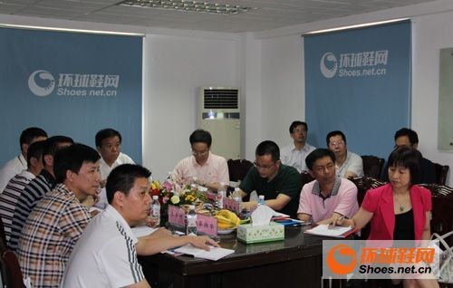 泉州市人民政府副市長(zhǎng)林伯前及市直有關(guān)單位領(lǐng)導(dǎo)一行進(jìn)行電子商務(wù)調(diào)研活動(dòng) 泉州市人民政府副市長(zhǎng)林伯前及市直有關(guān)單位領(lǐng)導(dǎo)一行進(jìn)行電子商務(wù)調(diào)研活動(dòng)