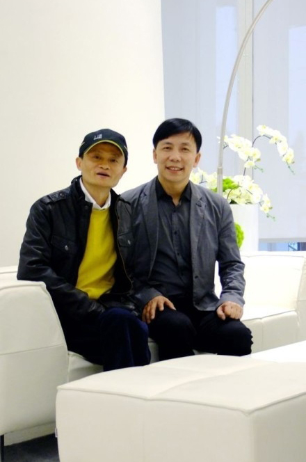 馬云與淘鞋網董事長王冬竹合影 馬云與淘鞋網董事長王冬竹合影